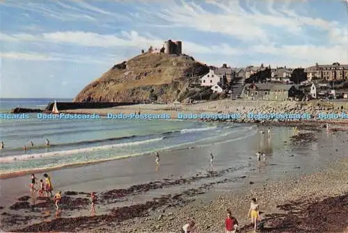 D298662 Caernarvonshire. Criccieth. Das Schloss und East Beach. J. Arthur Dixon L