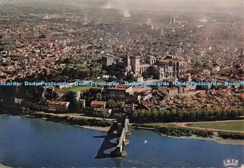 D298803 Avignon. Vaucluse. Vue Aerienne d Chateau des Papes et du Pont Saint Ben