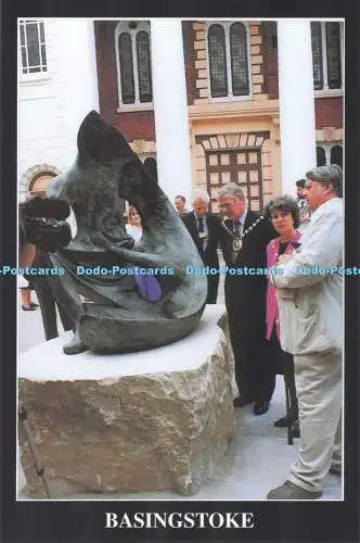 D295902 Basingstoke. Die Familienskulptur. PH-Themen