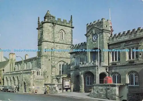 D296034 Shaftesbury. Dorset. St. Peters Kirche und Rathaus von Shaftesbury. J. Art