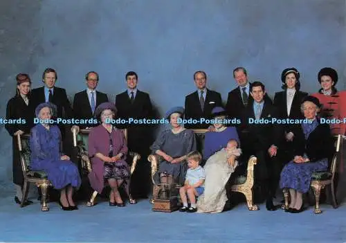 D298942 diese formelle Studie. Aufgenommen von Lord Snowdon nach der Taufe von Pr