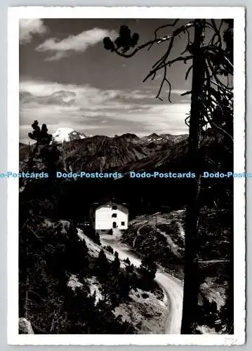 D306367 Touristen Passanthenhaus Susom Gyve Ofenbergpasshöhe Blick auf den Ortle