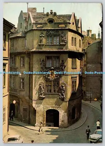 D306391 Prager Karlsstraße mit dem Goldenen Brunnenhaus Pressfoto Ladislav Neub