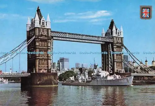 D300461 London Tower Bridge Fisa