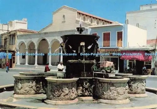 D300462 Heraklion Der Brunnen Morozini Delta