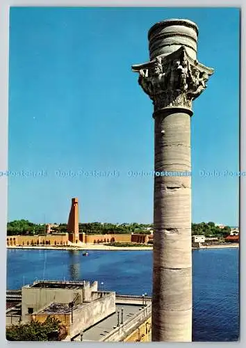 D306676 Brindisi Denkmal für den Matrosen und die Säule am Ende der Appian