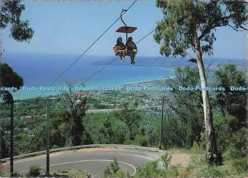 D300736 Victoria Mornington Peninsula Dromana Arthur Sitz Sessellift hoch über P