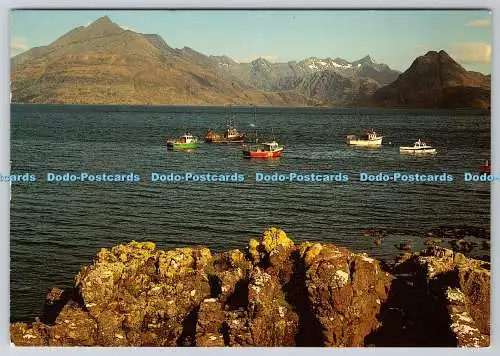 D303615 Isle of Skye The Black Cuillins and Loch Scavaig from near Elgol Scotlan