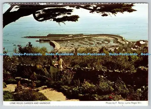 D303650 Lyme Regis Garten und Hafen F Nimo Richter Hastings Dorset Federation o