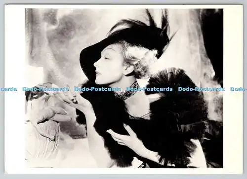 D301411 Marlene Dietrich Cecil Beaton Sotheby Belgravia Fotofolio 1935