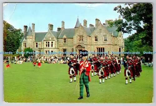 D301421 Ayr Belleisle House zeigt Ayr-Pfeifenband-Pfeifen auf den Rasenflächen von Belleisle