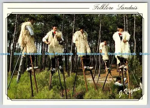 D310003 Folklore Landais Visage des Landes Art Vignes