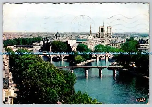 D301492 Paris Notre Dame et les Sept Ponts Chantal Iris Mexichrome 1962