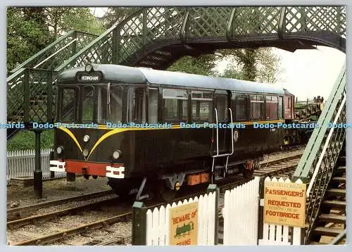 D301826 Dieseltriebbus verlässt Castle Hedingham Station auf der Colne Valley Rail