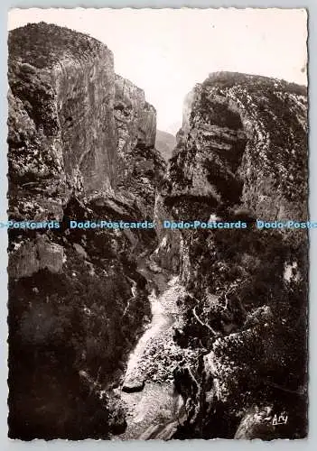 D307817 Les Gorges pittoresques du Verdon Entree du Grand Canon vue du Point Sub