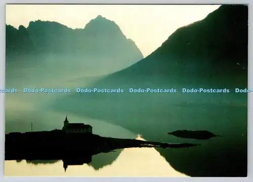 D302052 Sommernatt i Lofoten Slidpollnes Kapell TO FOTO G Hasselberg