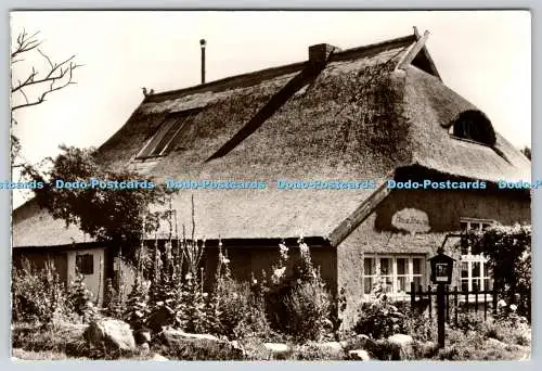 D308197 Deutschland Mecklenburg Vorpommern Hiddensee Blaue Scheune im Ortteil Vitte