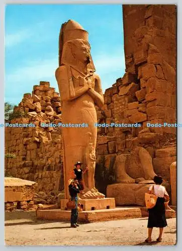 D305541 Luxor Statue von Phrao Pinutem und seiner Frau Isis Tourist Printing House C