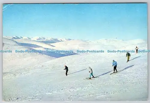 D308957 Perthshire Skifahren auf dem Cairnwell Mountain in der Nähe von Glenshee J Arthur Dixon Inv