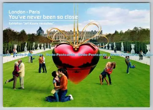 D311882 London Paris You ve Never Been so Close Boomerang
