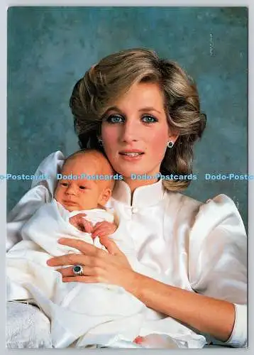 D306334 Die ersten offiziellen Fotos von Prinz Heinrich von Wales, der Prinzessin von