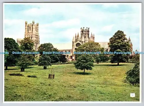 D312040 Cambridgeshire. Ely. Die Kathedrale aus dem Süden. Walter Scott. Bradfor