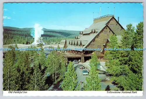 D312160 Yellowstone Nationalpark. Old Faithful Inn. Yellowstone Park. Mike Robe