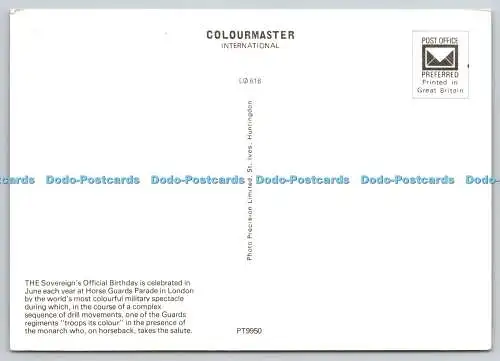 D312383 London. Trooping the Colour. Horse Guards Parade. Fotopräzision. Farbe