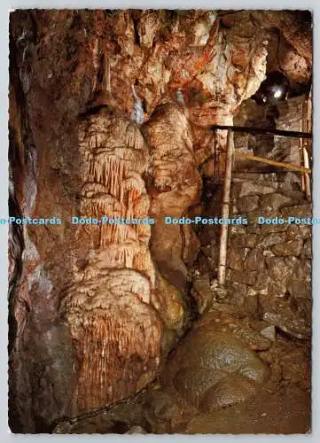 D322162 Wasserfall in der Iberger Tropfsteinhohle. Moorheilbad Bad Grund. Harz.