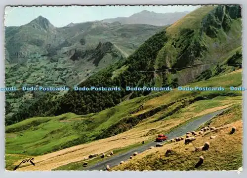 D314127 Route du Col D Aubisque. Descente sur Argeles. Pyrenäenfarbe. Ektachrome.