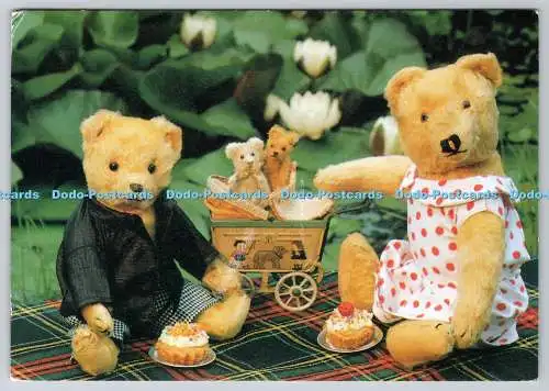 D314353 Sommerteddies Nr. 7. Mr und Mrs Smith mit Kindern. Mirja de Vries 199