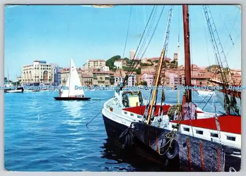 D313455 Cannes. Vue sur le Suquet et le Quai Saint Pierre. Kollektion Glatigny