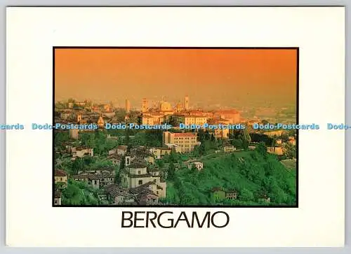 D317343 Bergamo. Italien. Die Oberstadt. Roberto Carminati Stampatore