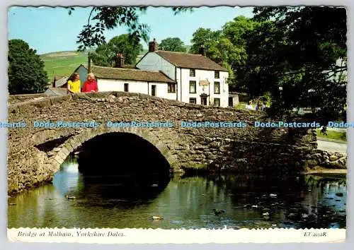 D314749 Yorkshire Dales. Brücke bei Malham. Valentine Drucker und Verlage. Du