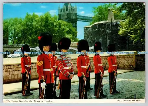 D317824 Tower Guard am Tower of London. E. Nagele. John Hinde. Irland. Kard