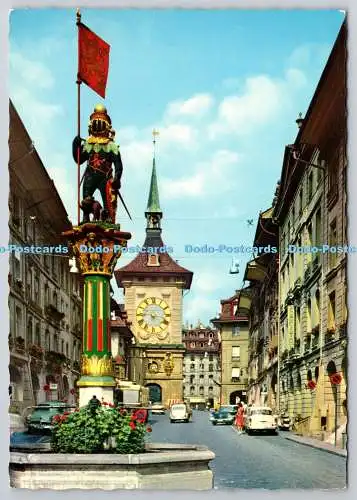 D319532 Bern. Zahringen Brunnen und Uhrturm. Kiosk