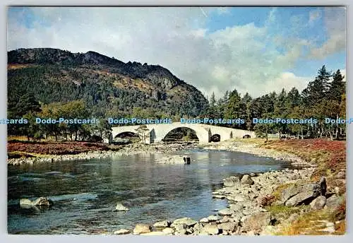 D315123 Aberdeenshire. Brücke von Dee bei Invercauld bei Braemar. J. Arthur Dixon