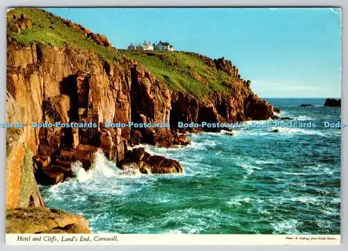 D317983 Cornwall. Lands End. Hotel und Klippen. E. Ludwig. John Hinde. Irland. 2