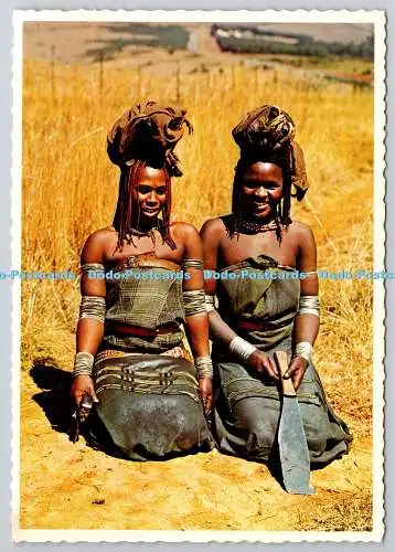D319659 Südafrika. Pondoland. Pondo Women. Protea Farbdrucke