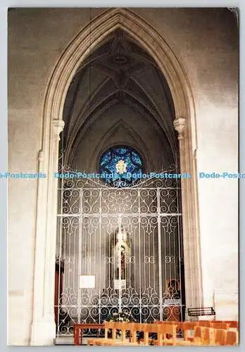 D318059 Southwark. Kathedrale St. Georges R. C. Lady Chapel. Claire Sheehan. Pos