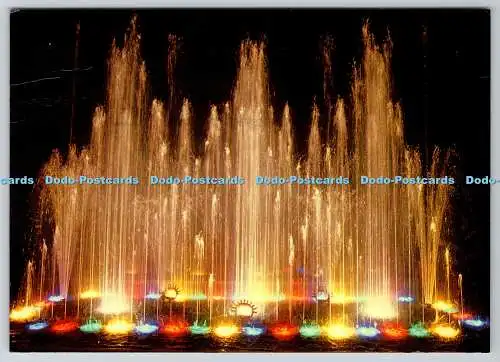 D323357 Beleuchteter computergesteuerter Musikbrunnen in der Stapeley Water Garde
