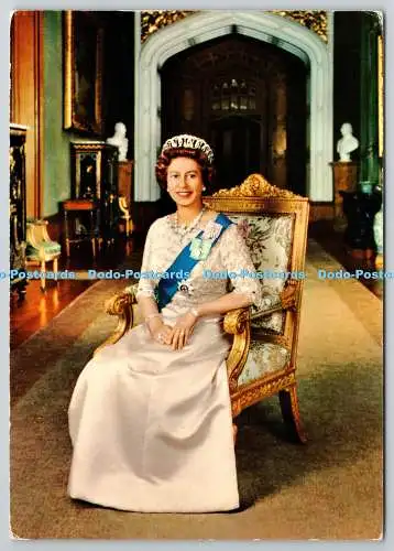 D318171 H.M. Queen Elizabeth II. Peter Grugeon F.R.P.S. RMI. Rupert Magnus T