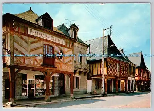 D319791 La Guerche de Bretagne. Vieilles Maisons Vues des Arcades de la Mairie.