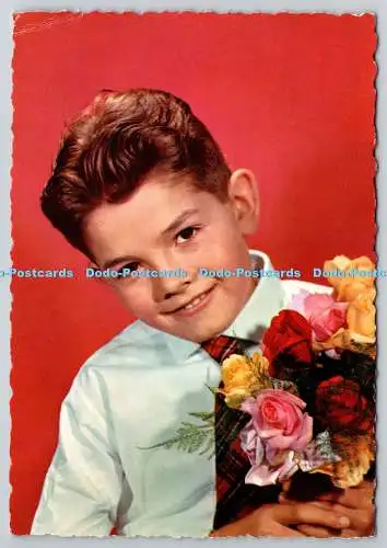 D318309 Junge mit Blumenstrauß. JC. Belgien. Postkarte