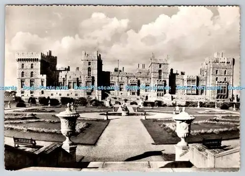 D319919 Windsor Castle. Die Ostterrasse. S. G. Murphy. RP