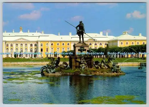 D315567 Russland. St. Petersburg. Obergarten. Neptunbrunnen. Skulpturengruppe