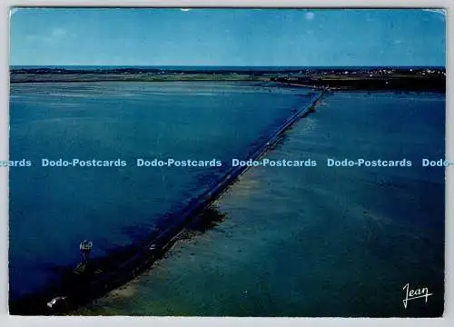 D315687 La Vendee. Noirmoutier. Passage du Gois. Jeans. Audierne. Finistere. Clic