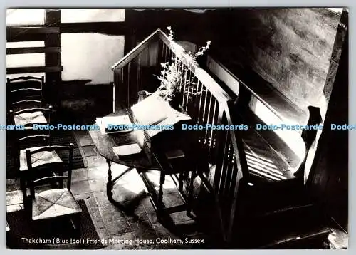 D320127 Coolham. Sussex. Thakeham. Blue Idol. Freunde Treffen Haus. John H. Pie