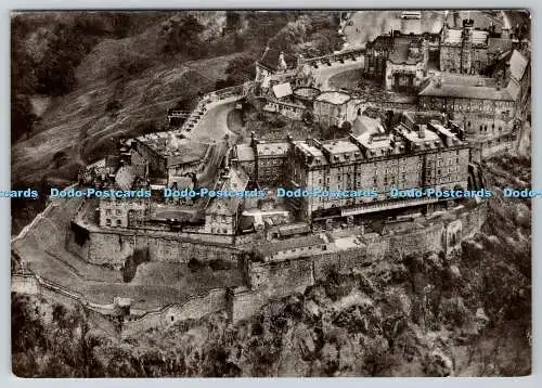 D320523 Edinburgh Castle From The Air. Ministerium für öffentliches Bauen und Arbeiten. H.