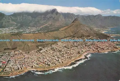 D228971 Luftansicht von Sea Point und Bantry Bay mit Signal Hill und Löwenkopf als